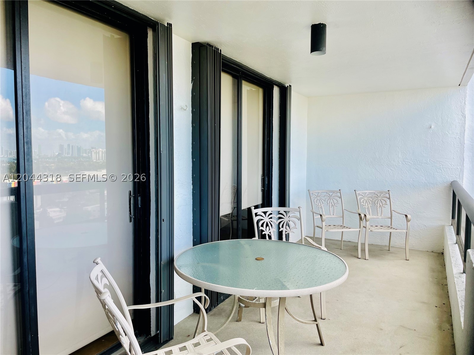 2555 Collins Ave #2006 Miami Beach, FL 33140