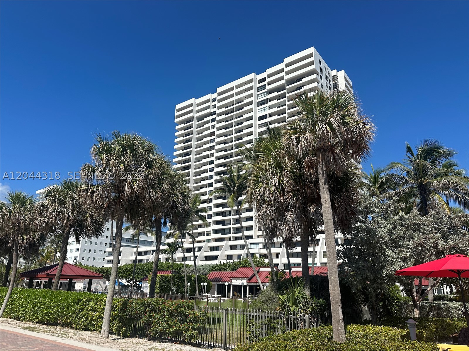 2555 Collins Ave #2006 Miami Beach, FL 33140