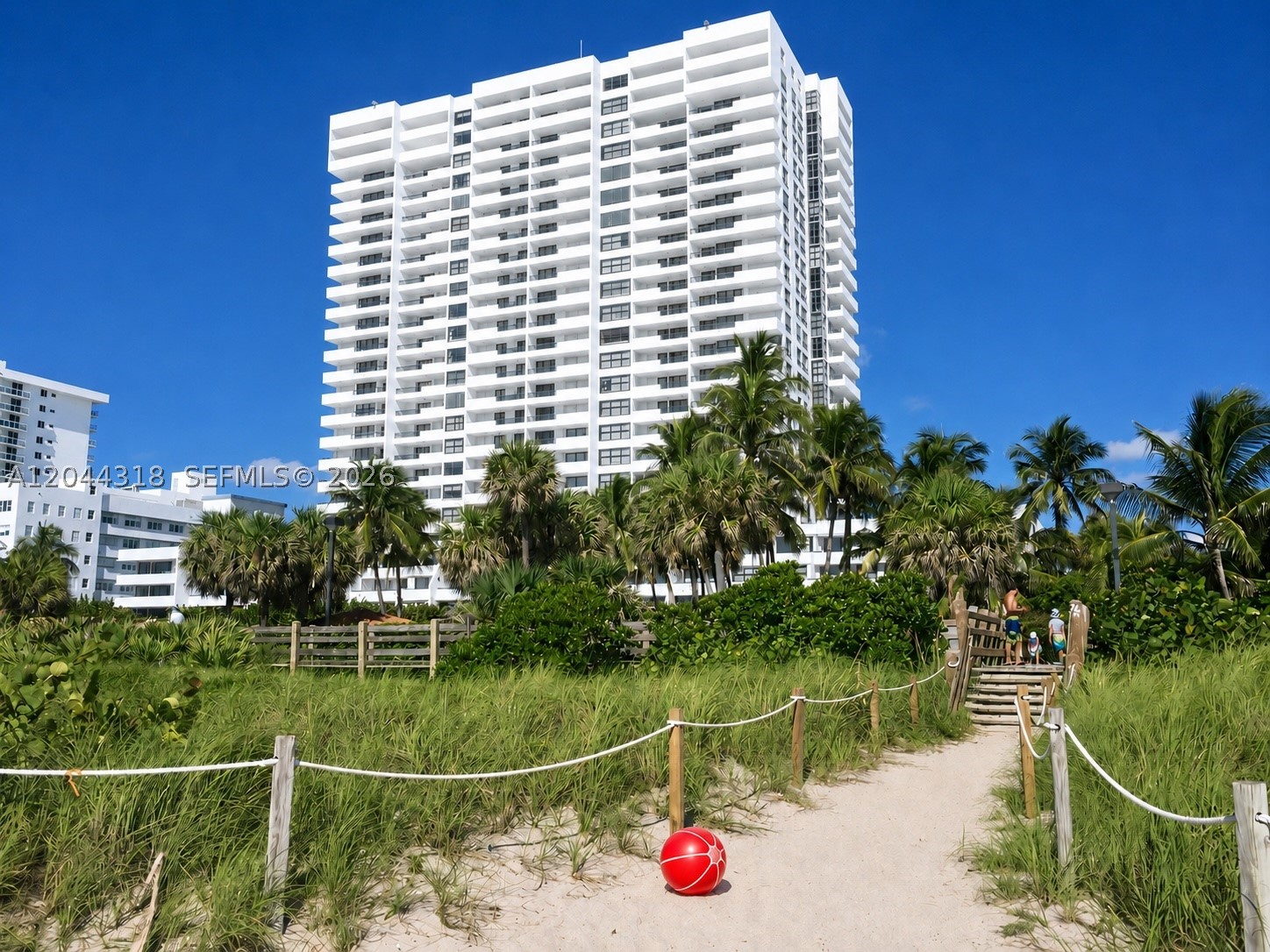 2555 Collins Ave #2006 Miami Beach, FL 33140