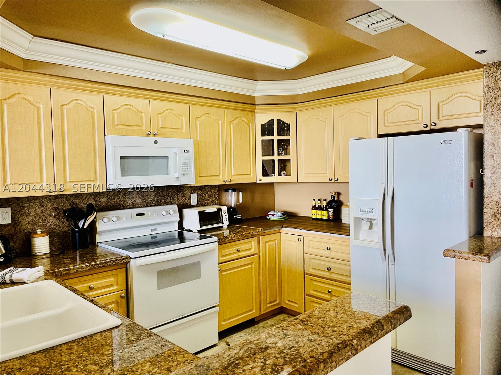 2555 Collins Ave #2006 Miami Beach, FL 33140