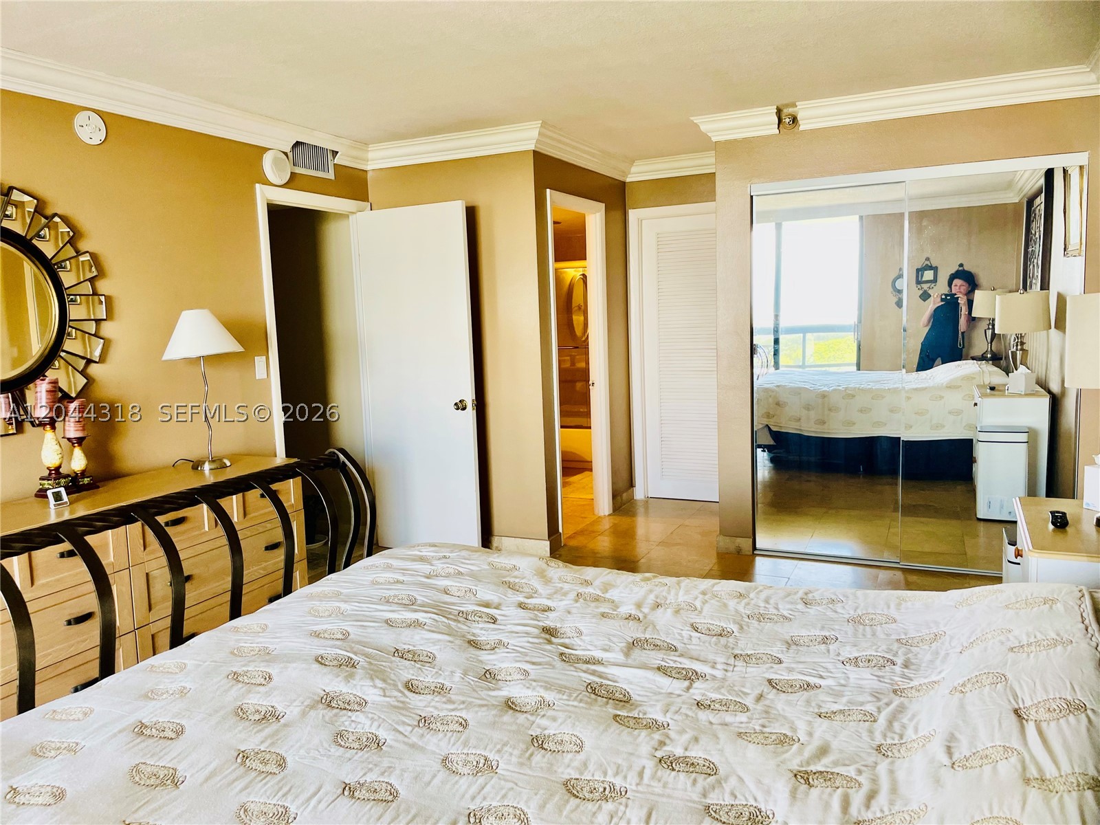 2555 Collins Ave #2006 Miami Beach, FL 33140