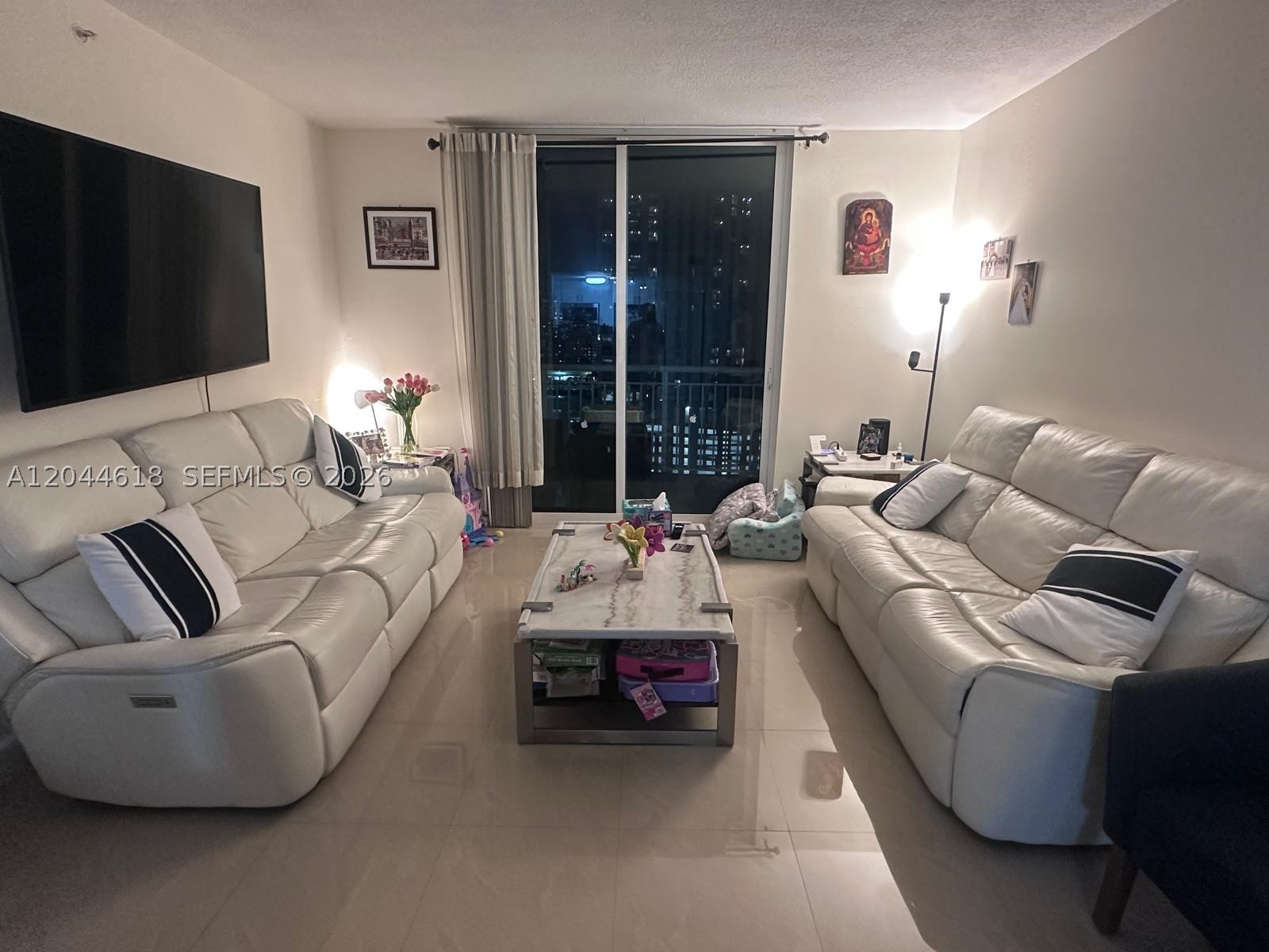 image 1800 Biscayne Plaza4