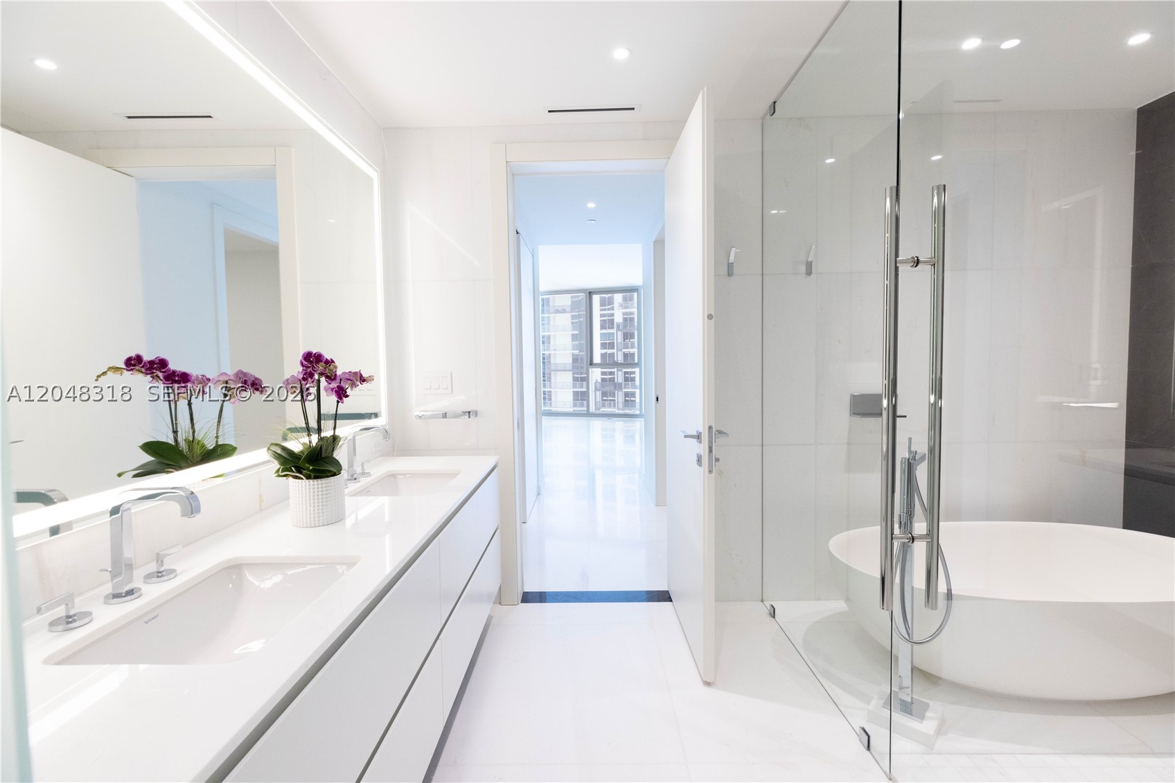 image Aston Martin Residences13