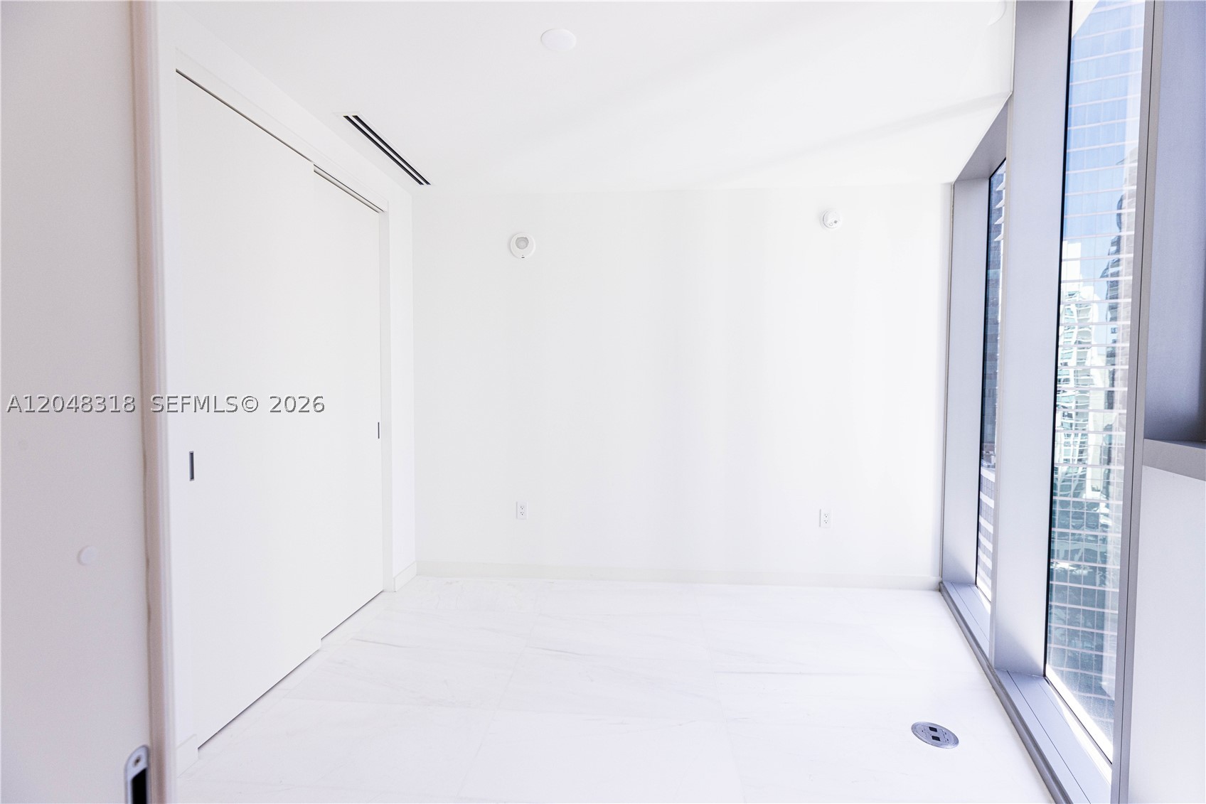 image Aston Martin Residences18