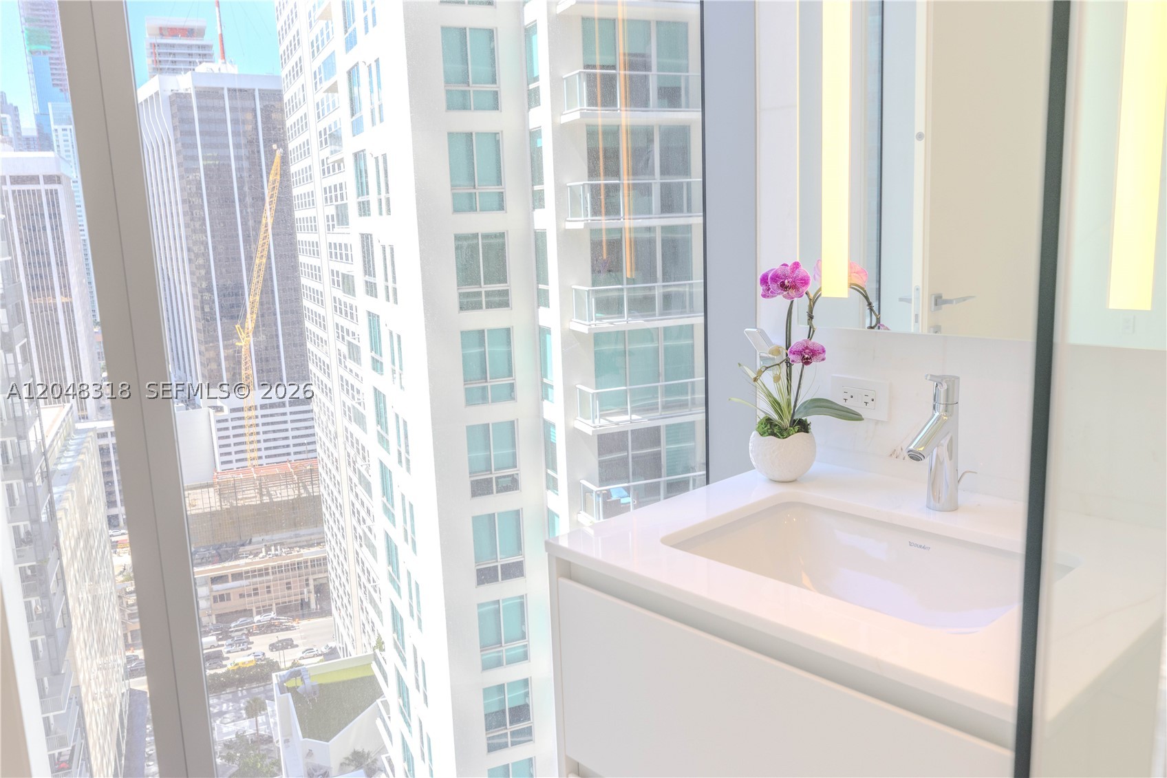 image Aston Martin Residences21