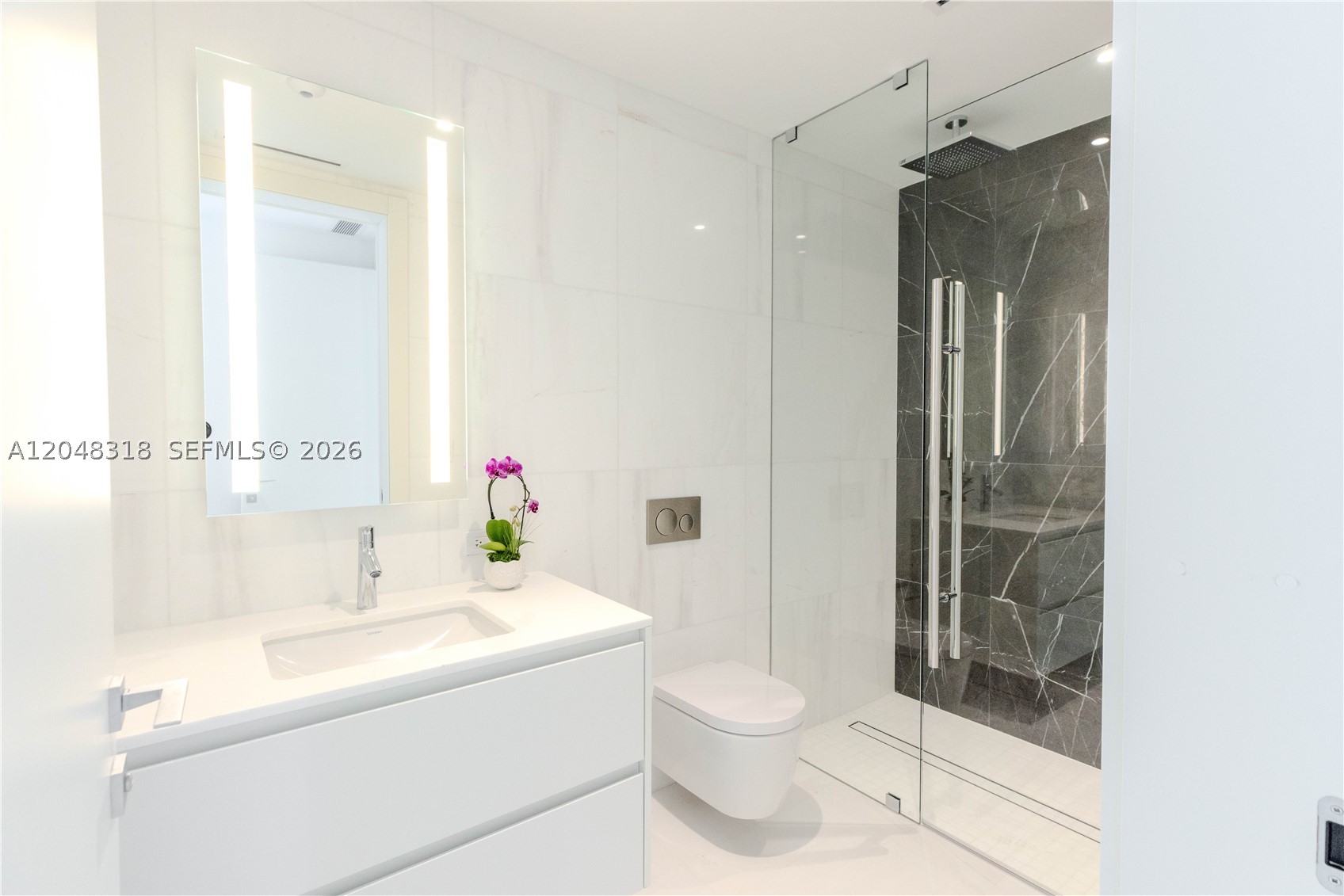 image Aston Martin Residences24