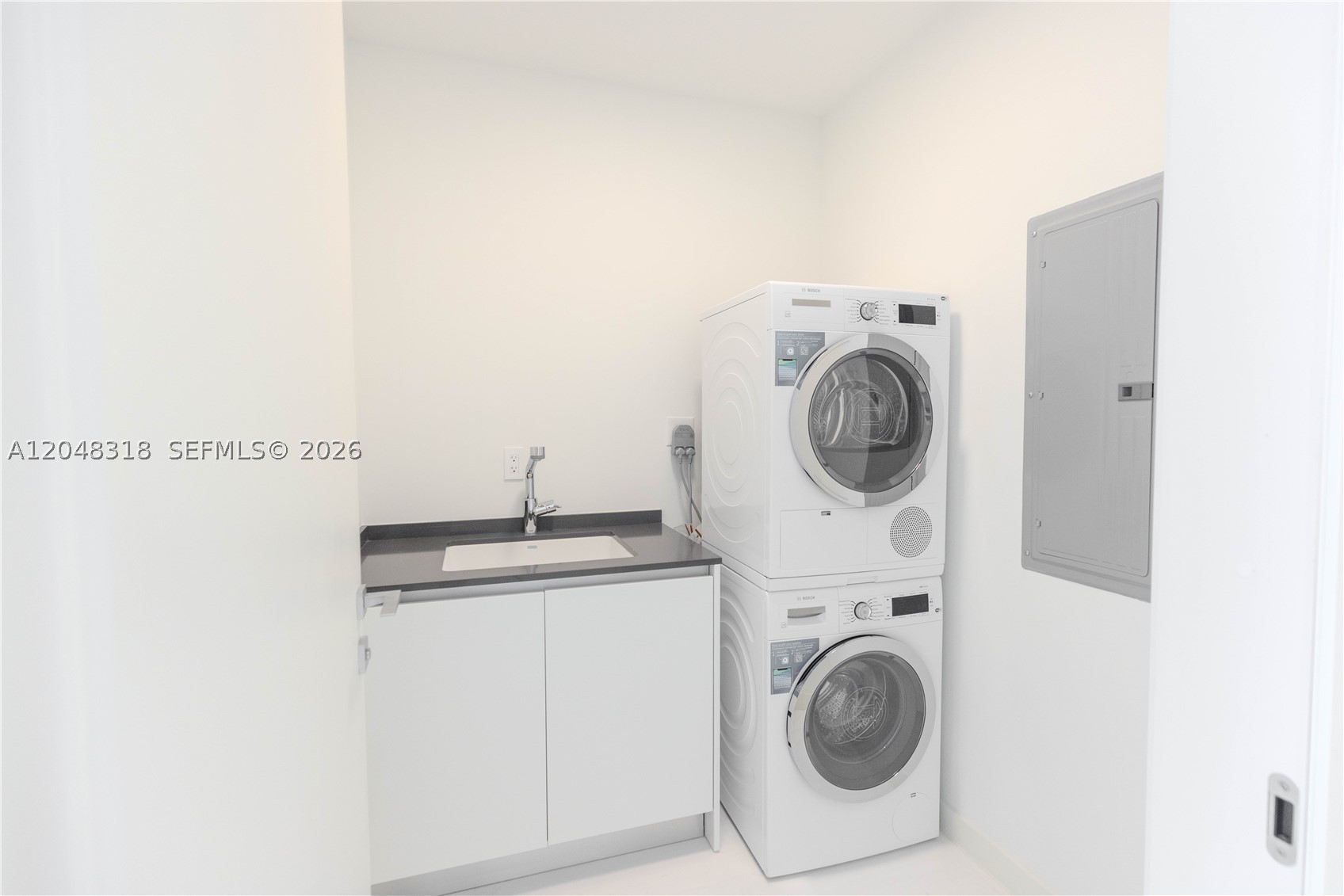 image Aston Martin Residences26