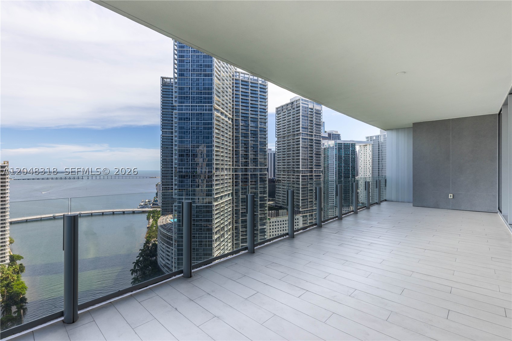 image Aston Martin Residences4