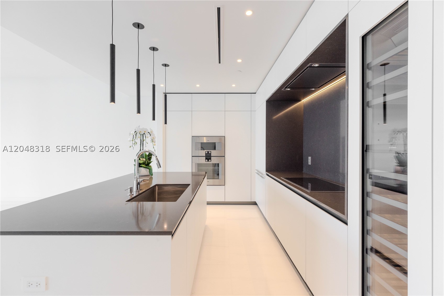 image Aston Martin Residences8
