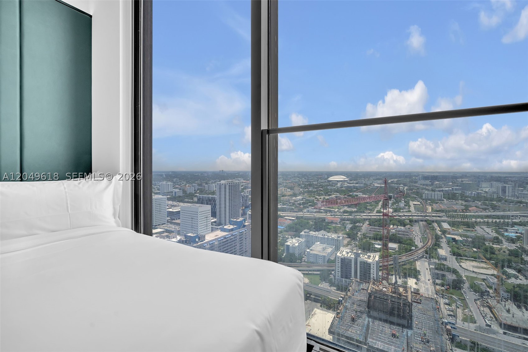 image E11EVEN Hotel & Residences11