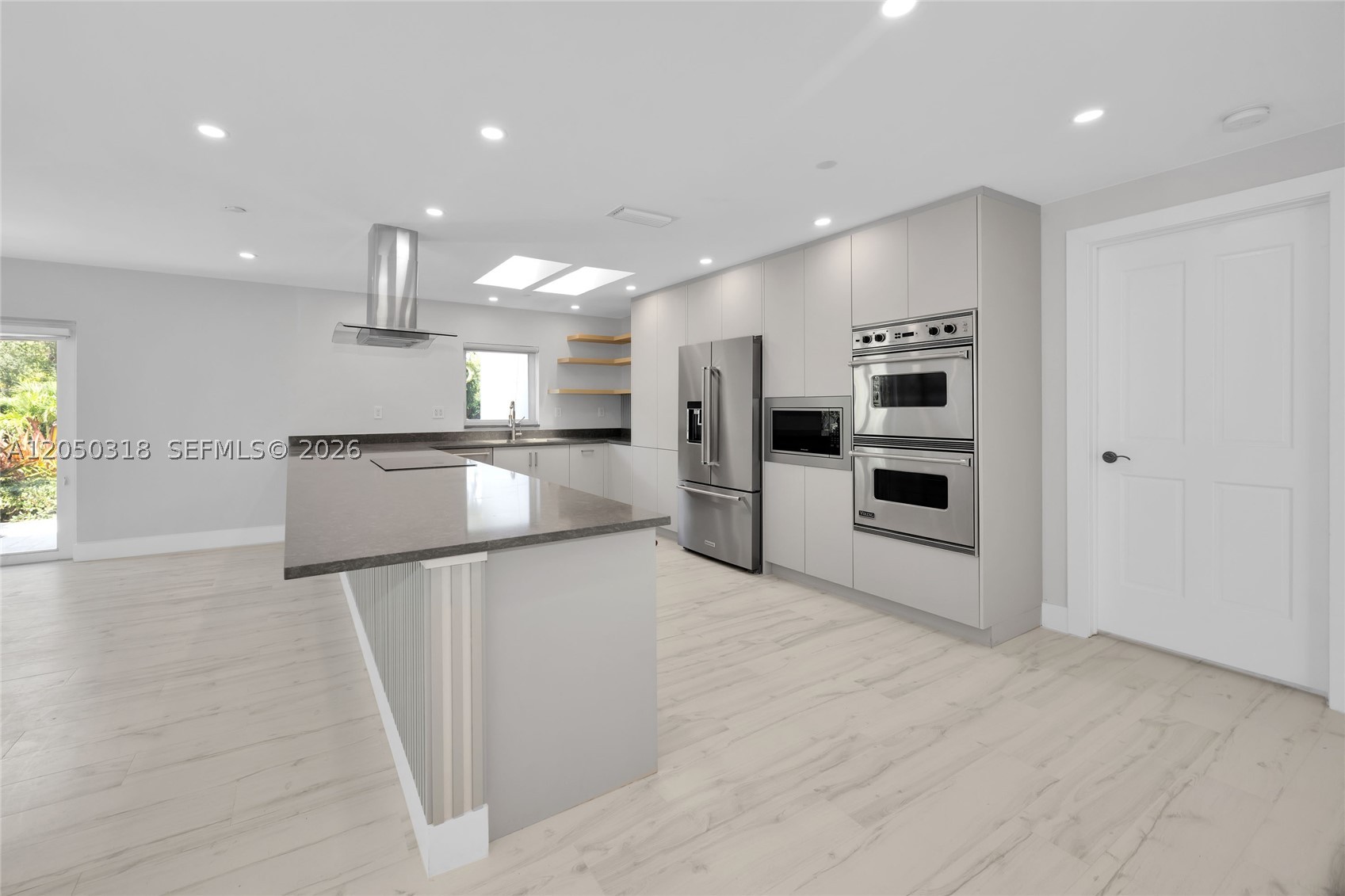8303 Old Cutler Rd Coral Gables, FL 33143