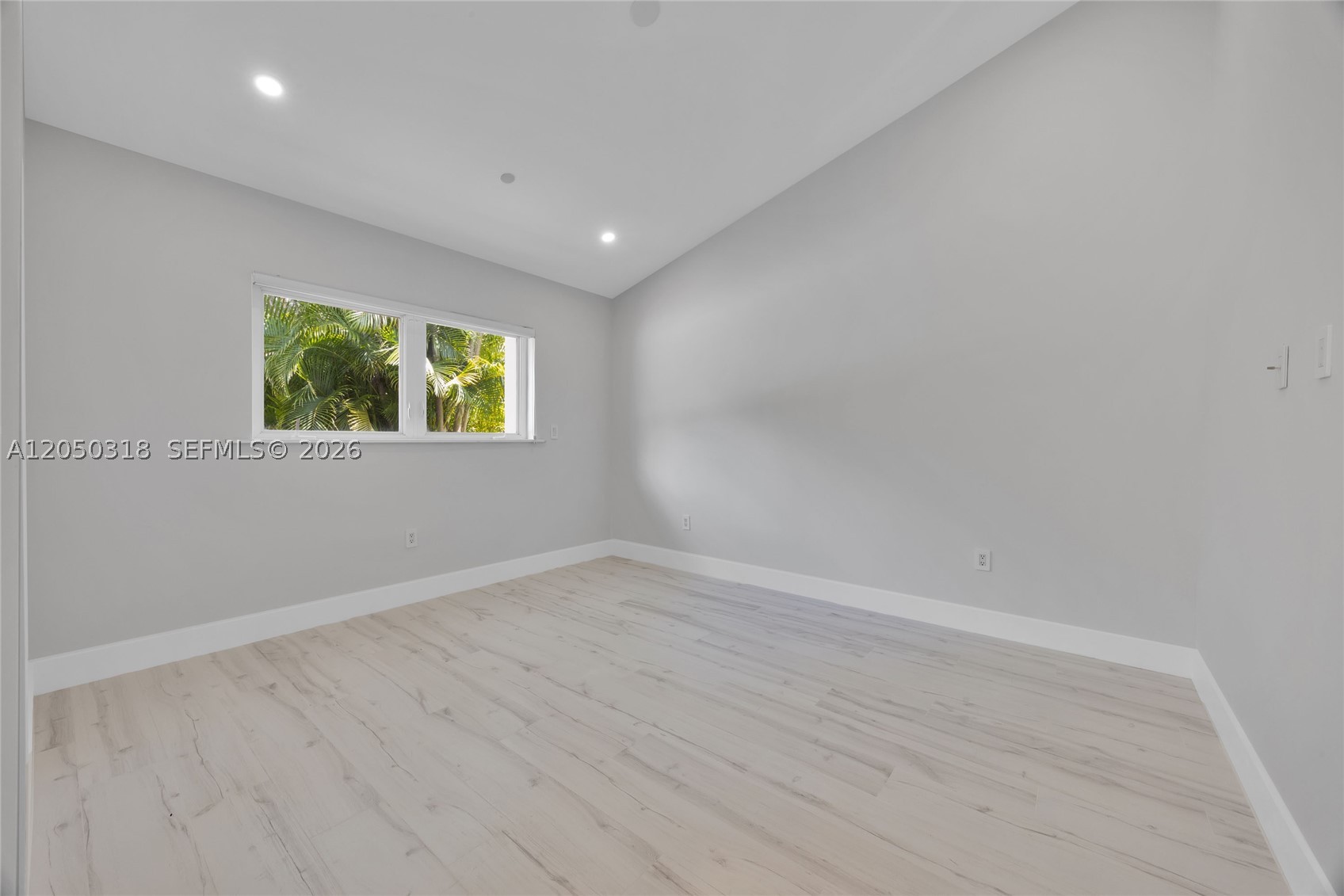 8303 Old Cutler Rd Coral Gables, FL 33143