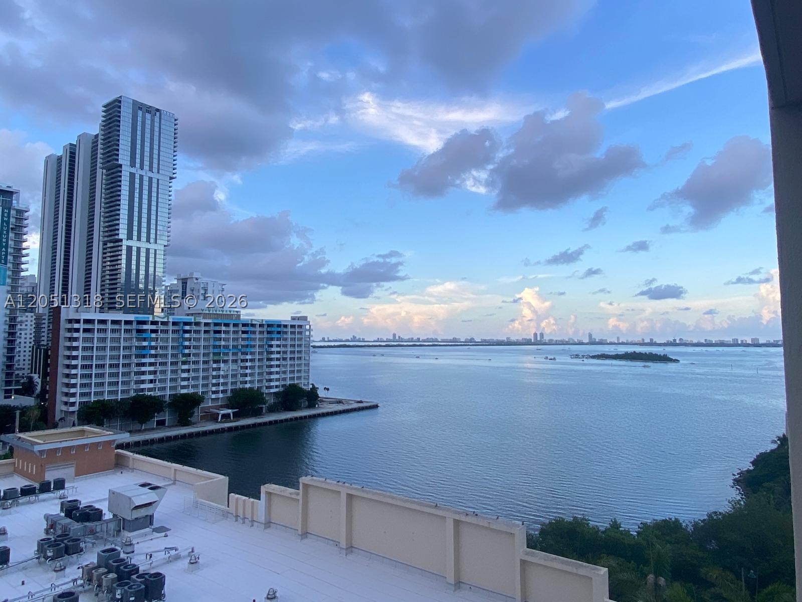 2000 N Bayshore Dr #1107