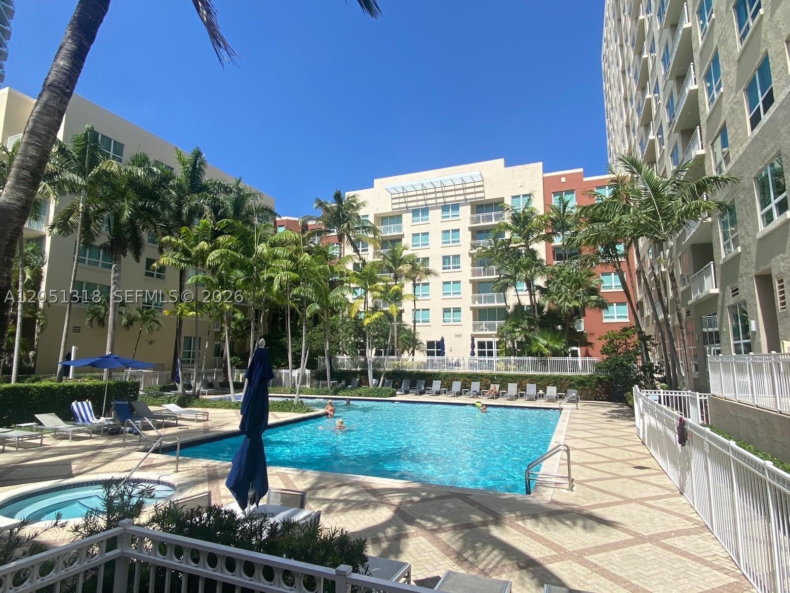 image Cite on the Bay East22