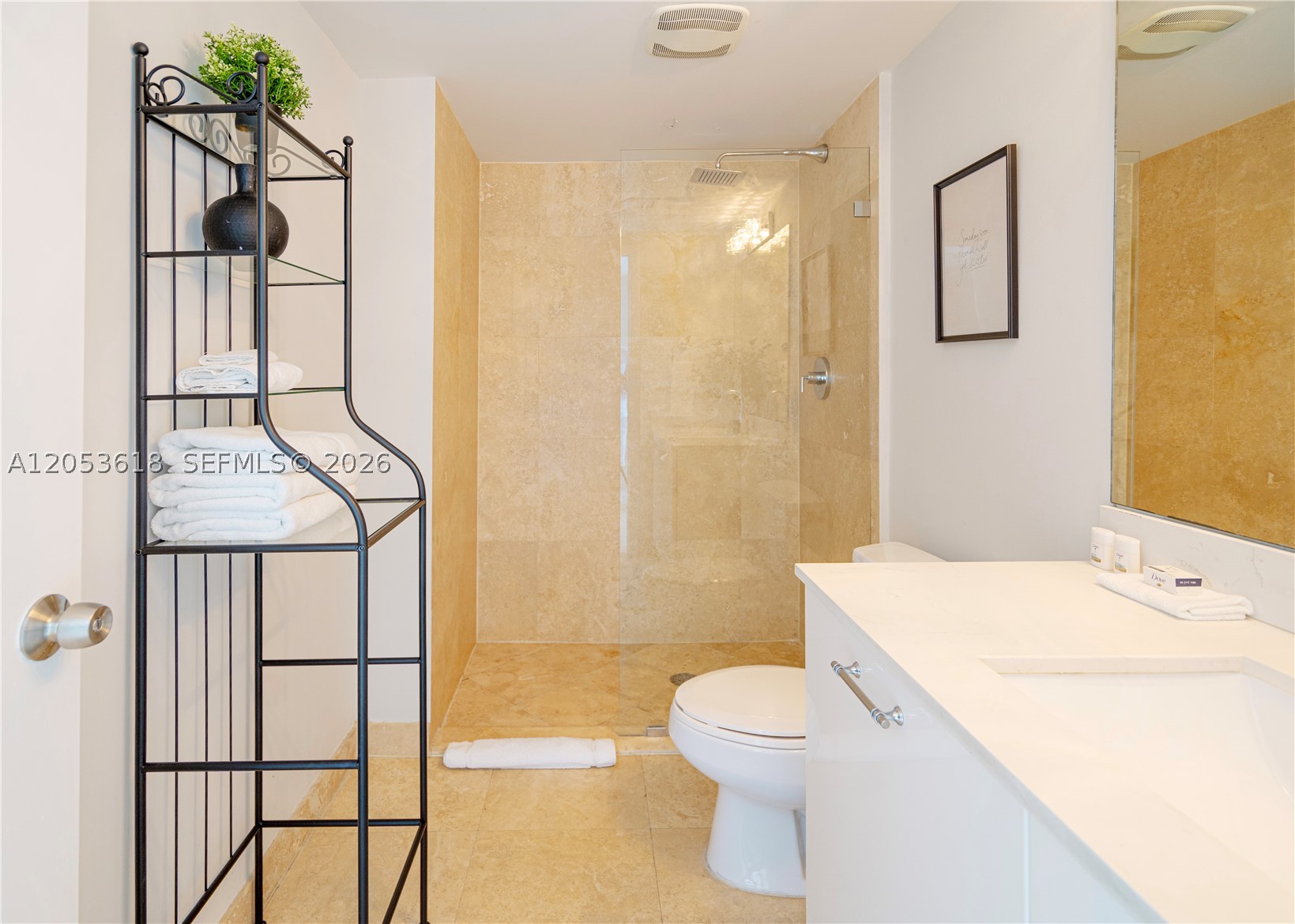 41 SE 5th St #2102 Miami, FL 33131