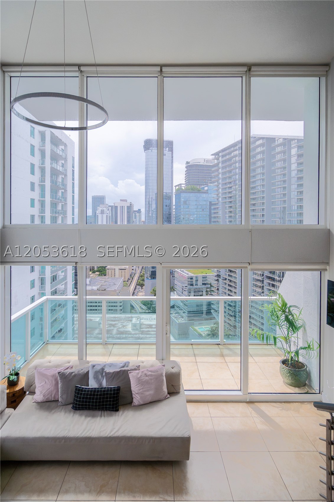 41 SE 5th St #2102 Miami, FL 33131
