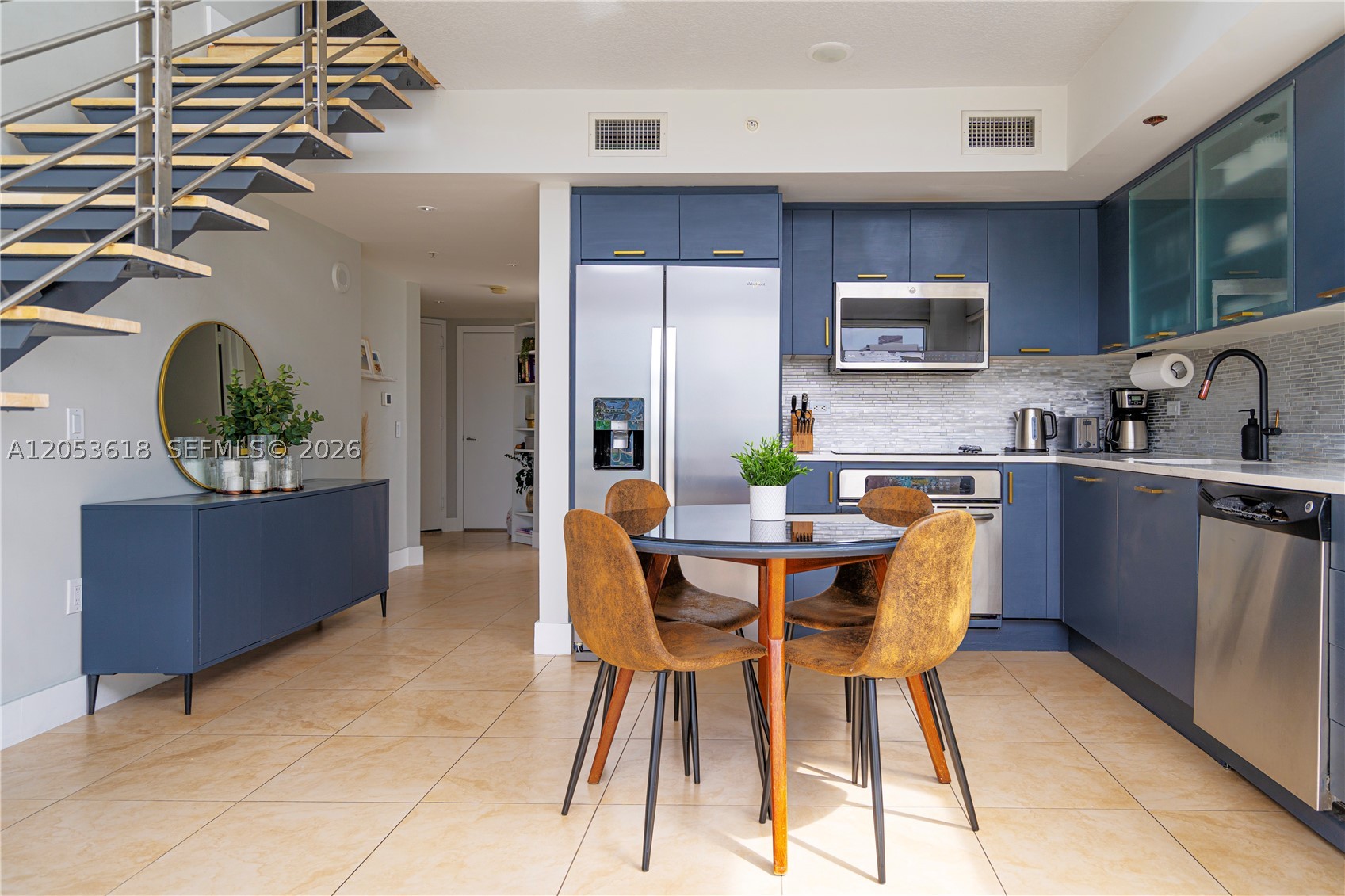 41 SE 5th St #2102 Miami, FL 33131