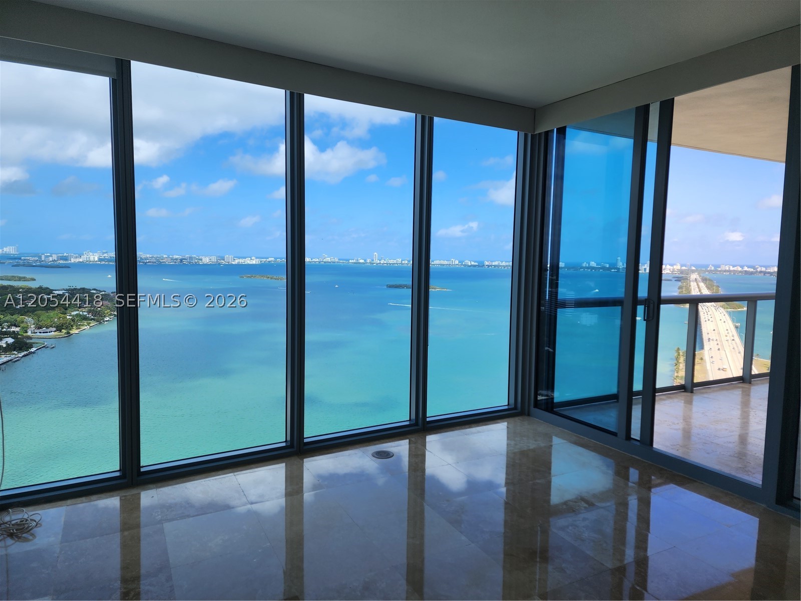 image Blue on the Bay12