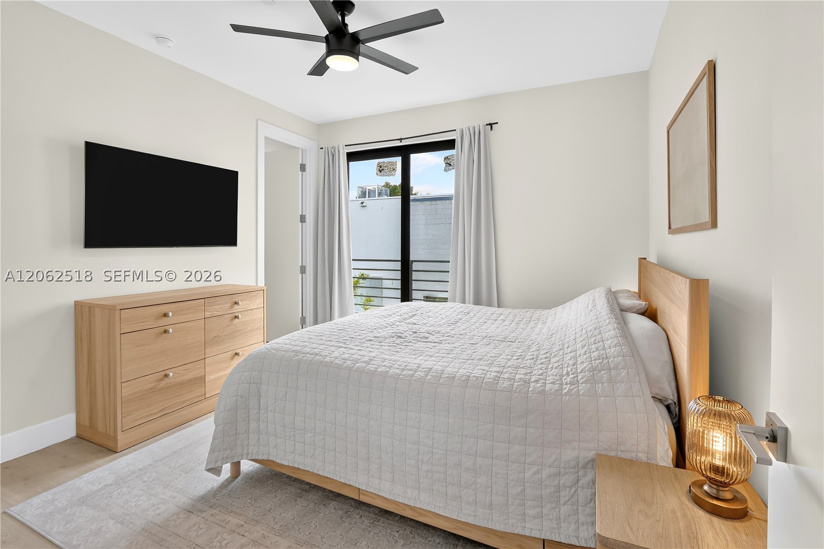 916 NE 4th St Fort Lauderdale, FL 33301