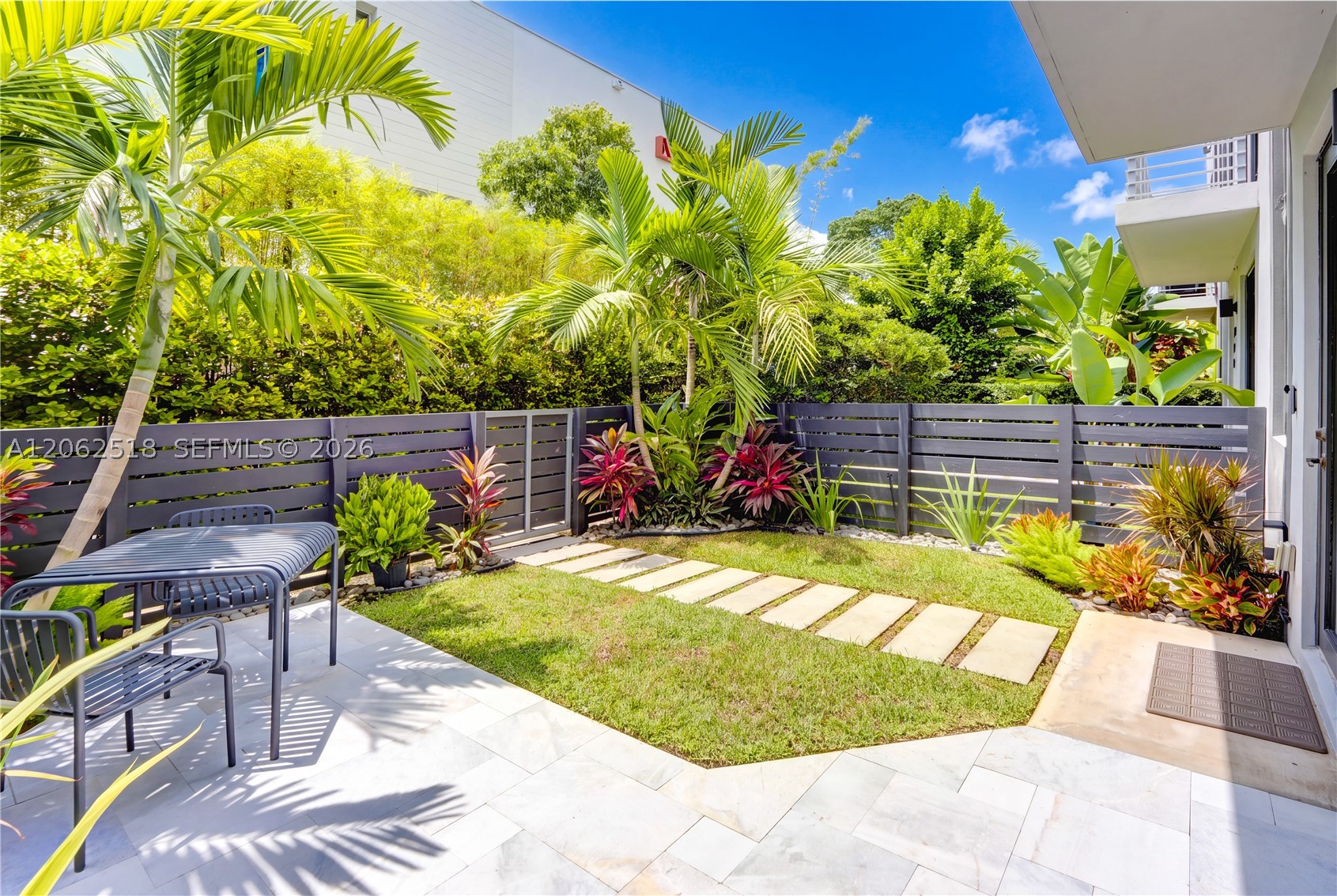 916 NE 4th St Fort Lauderdale, FL 33301