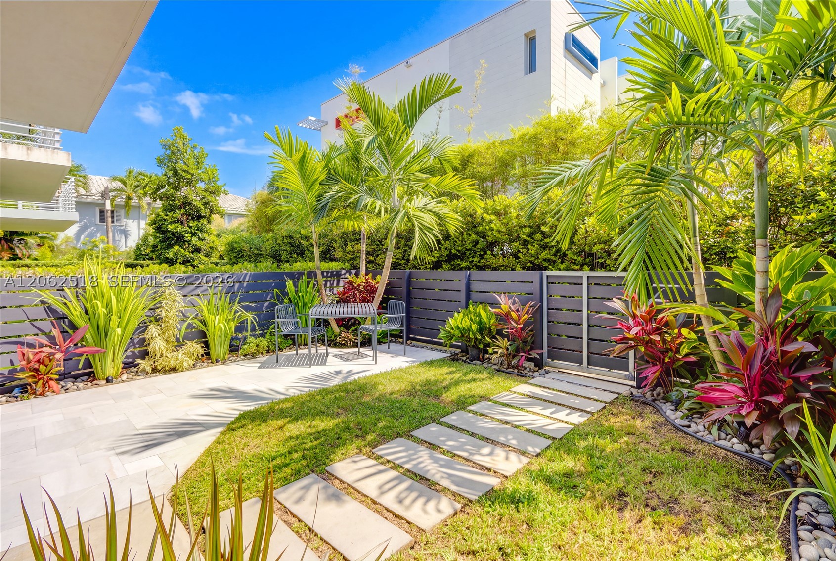 916 NE 4th St Fort Lauderdale, FL 33301
