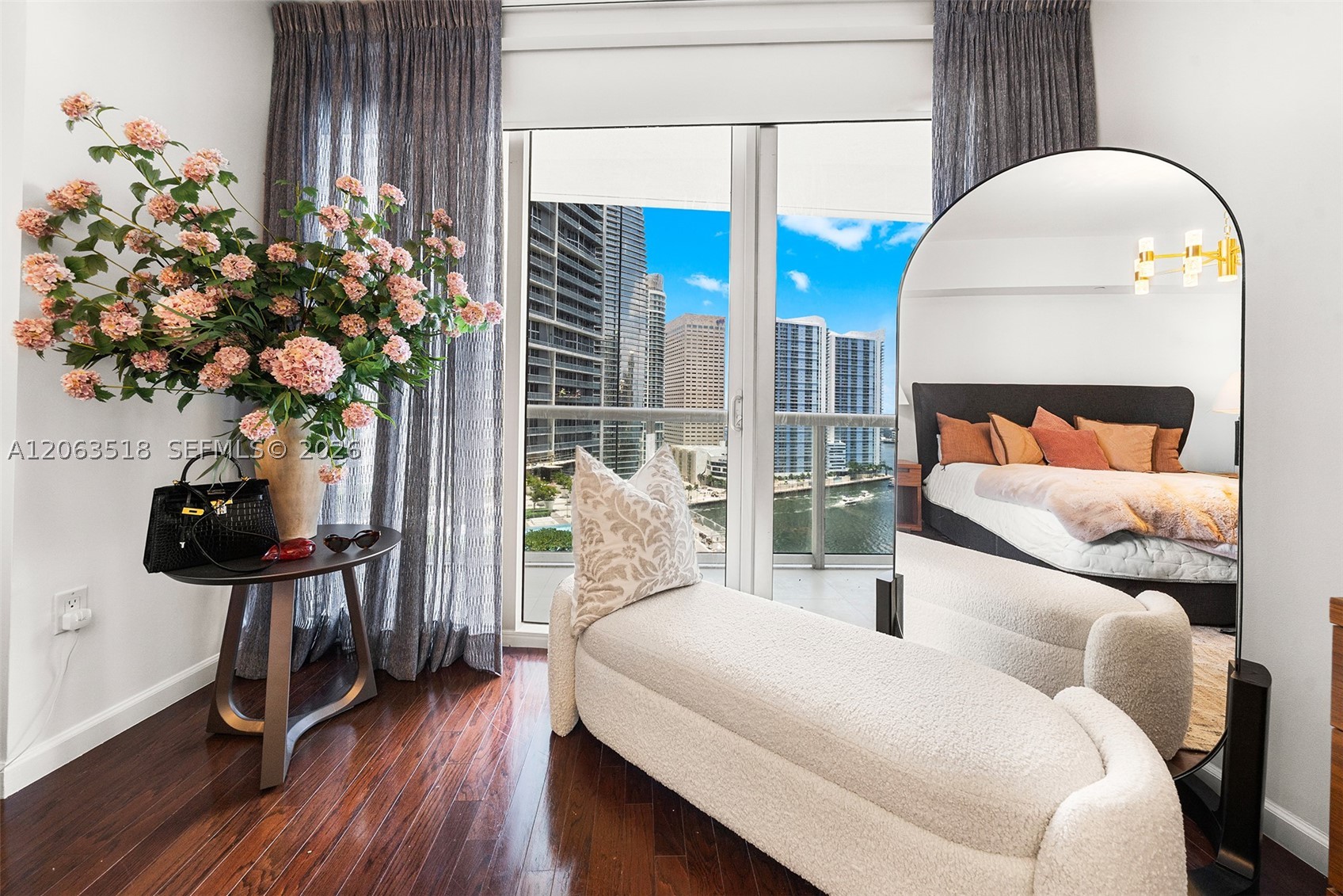image Icon Brickell II22