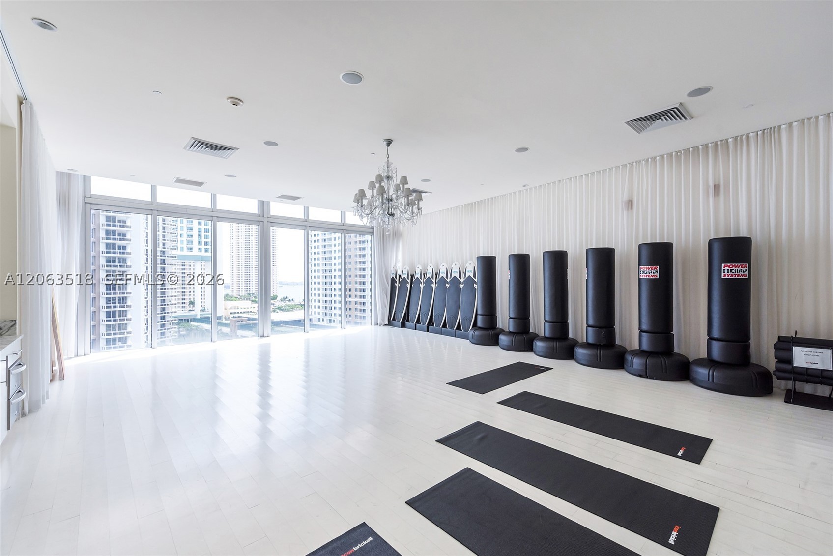 image Icon Brickell II31