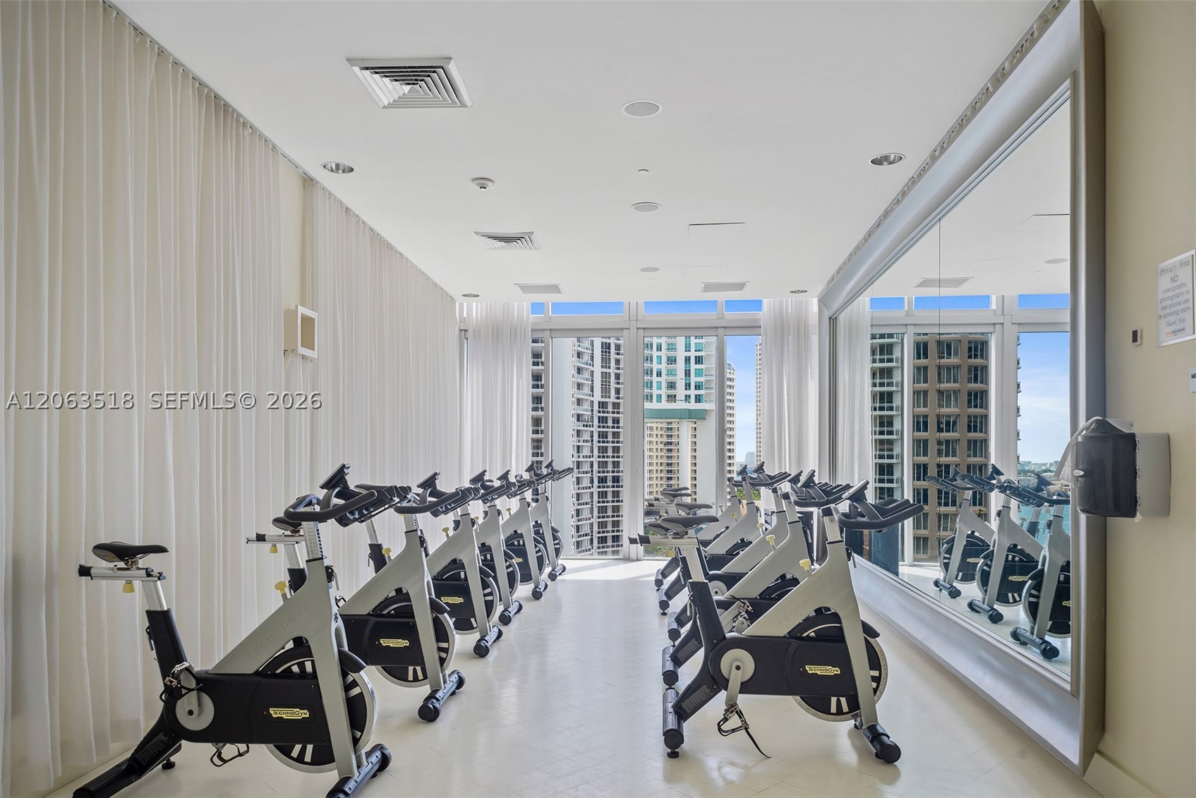 image Icon Brickell II34