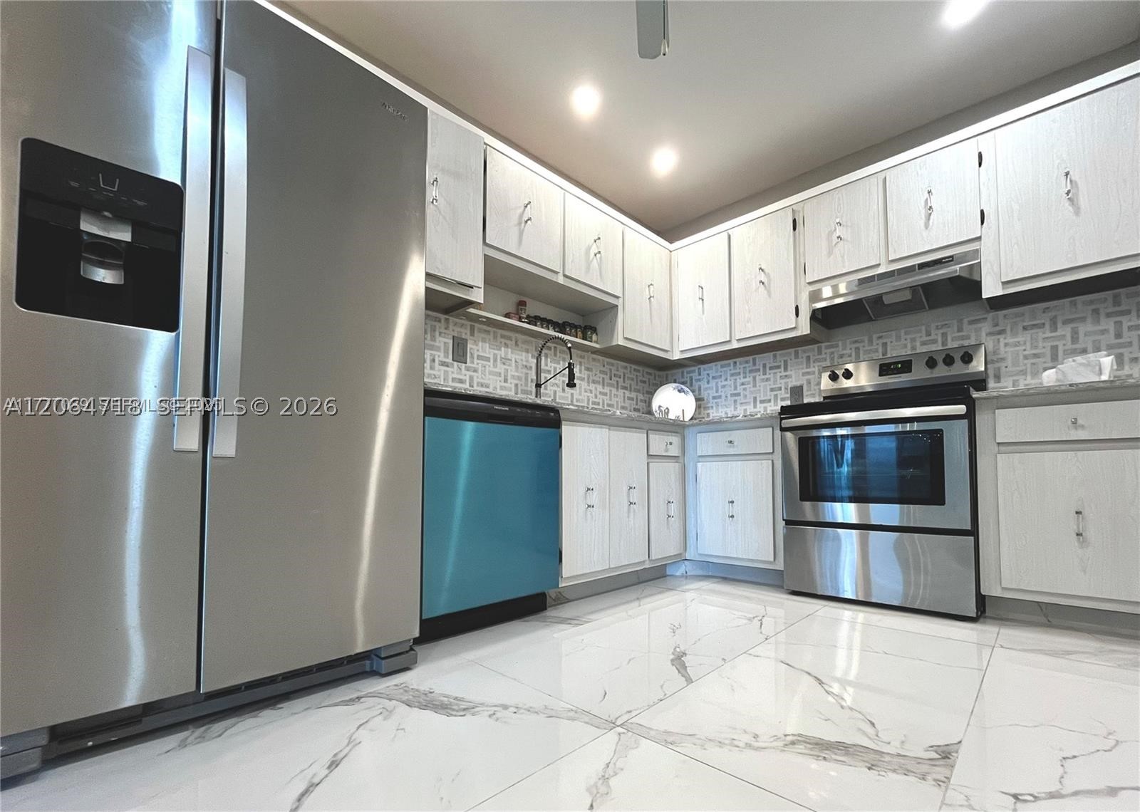 image Arlen House East10