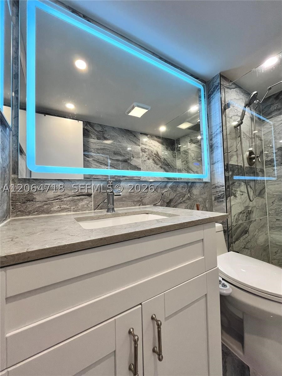 image Arlen House East17