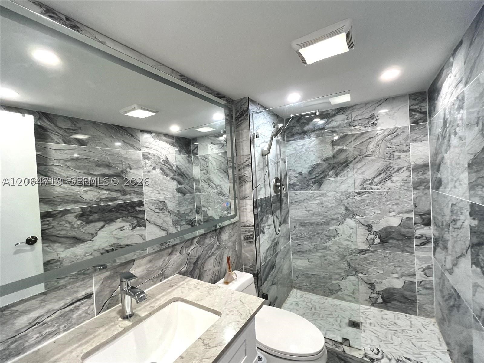 image Arlen House East18