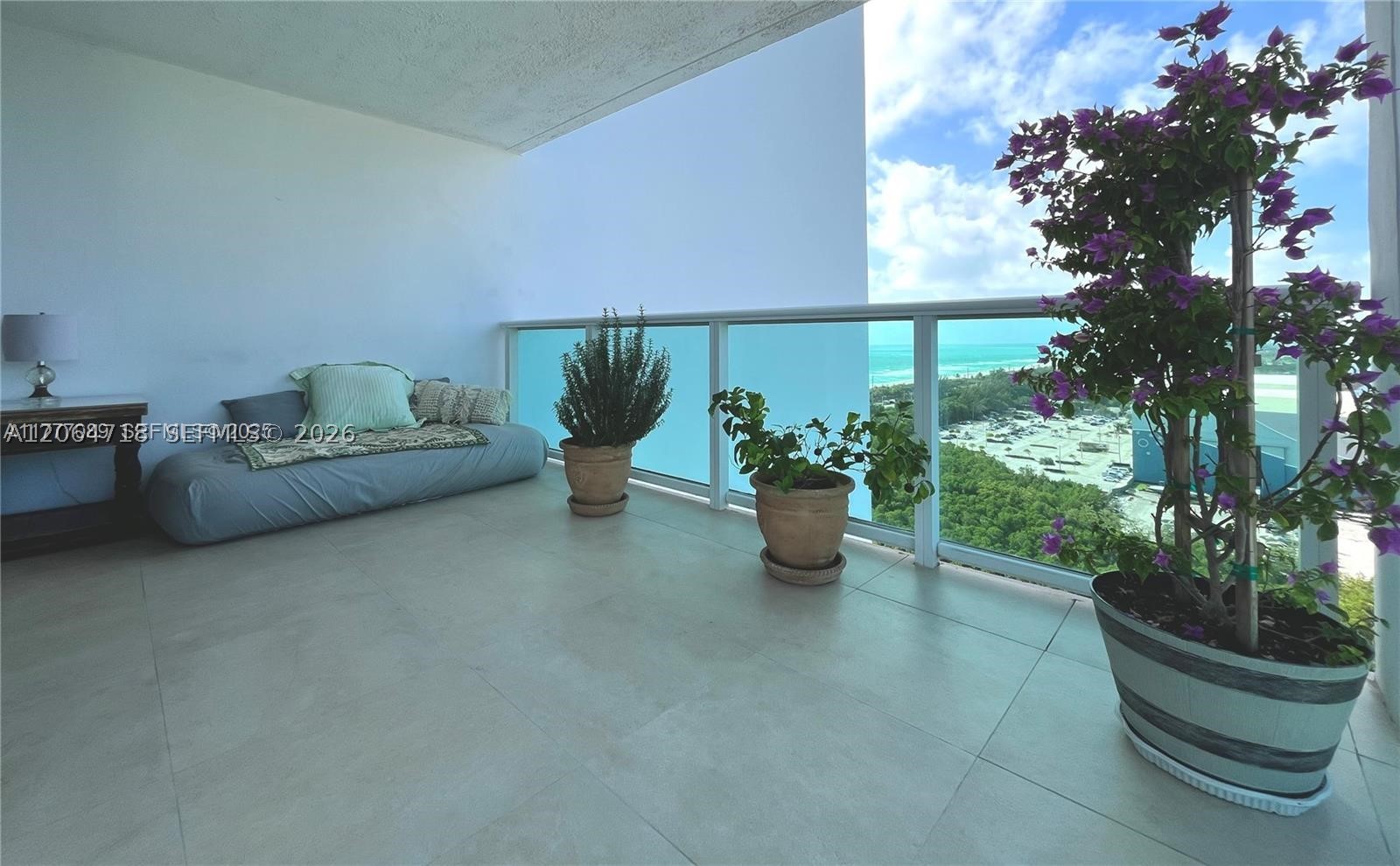 image Arlen House East1