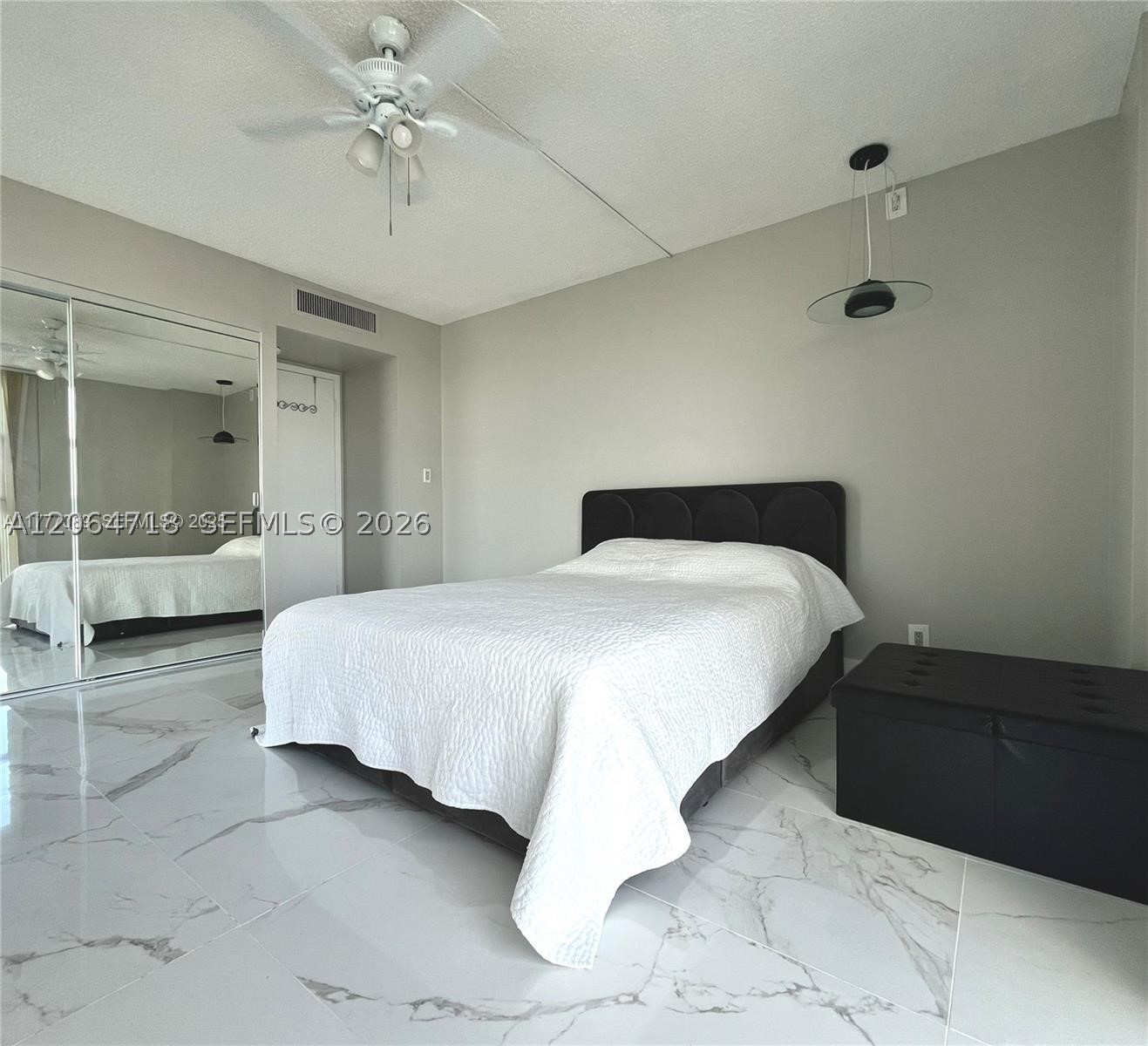 image Arlen House East22