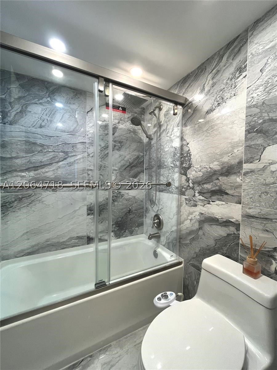 image Arlen House East24