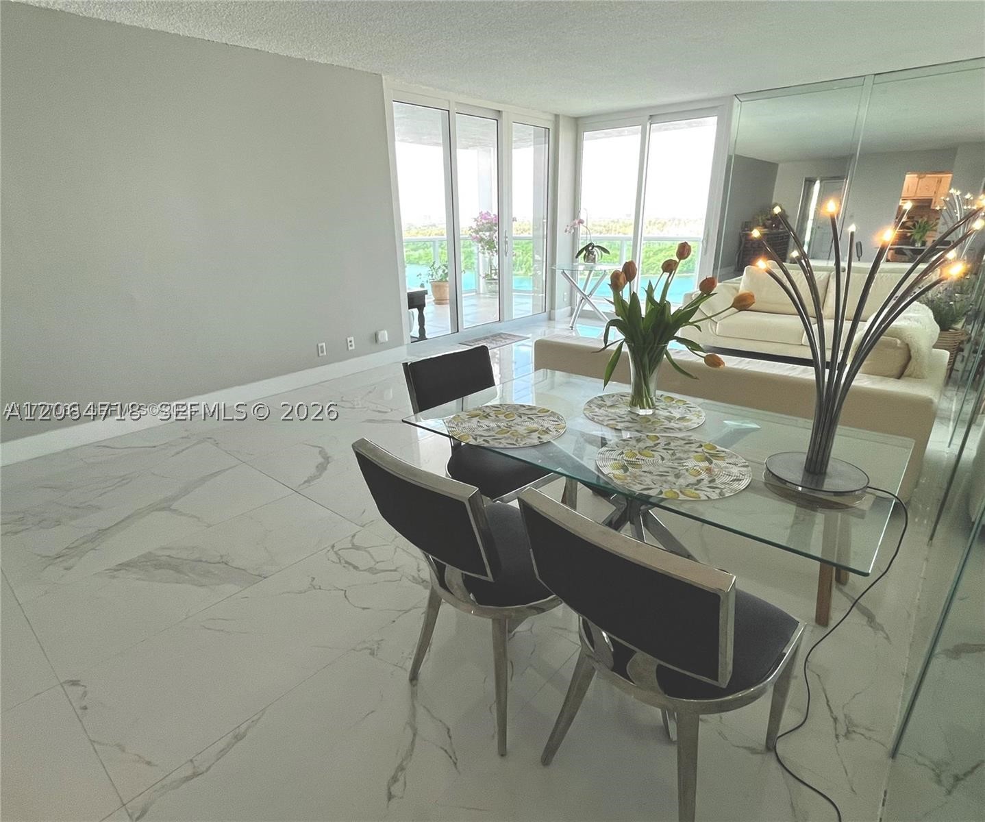 image Arlen House East5