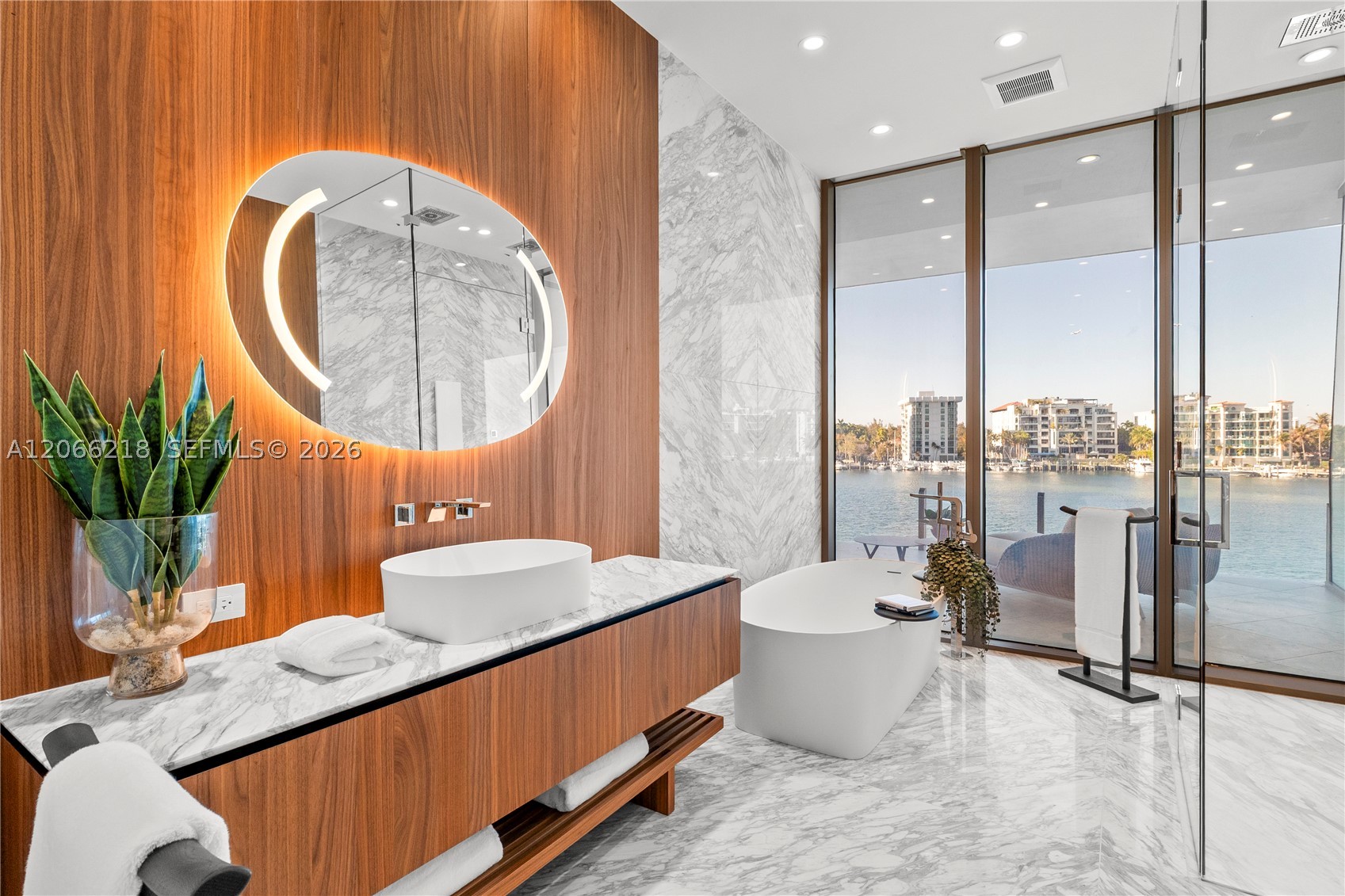 5 Grove Isle #301 Coconut Grove, FL 33133