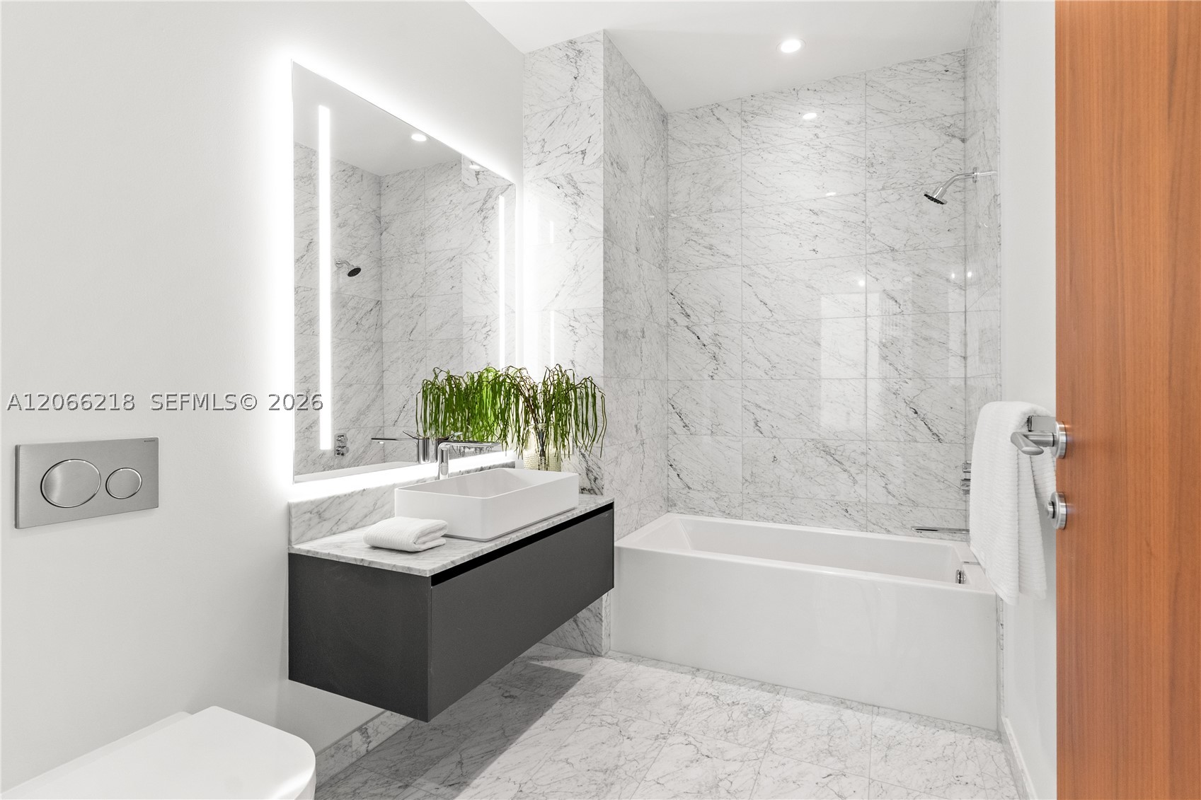 5 Grove Isle #301 Coconut Grove, FL 33133