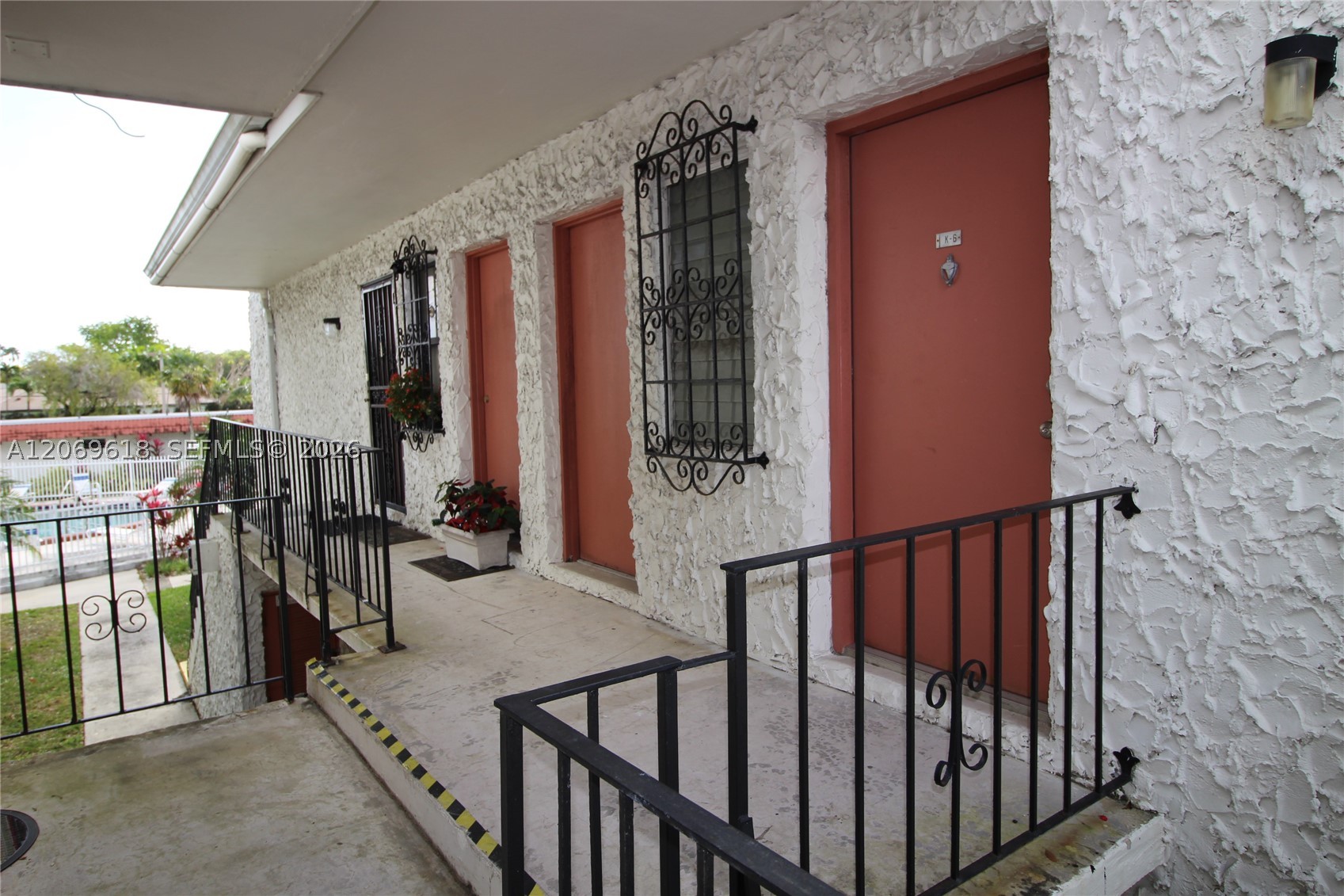 8701 SW 141st St #K6 Palmetto Bay, FL 33176