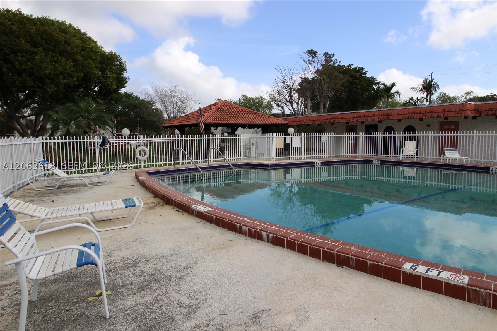 8701 SW 141st St #K6 Palmetto Bay, FL 33176