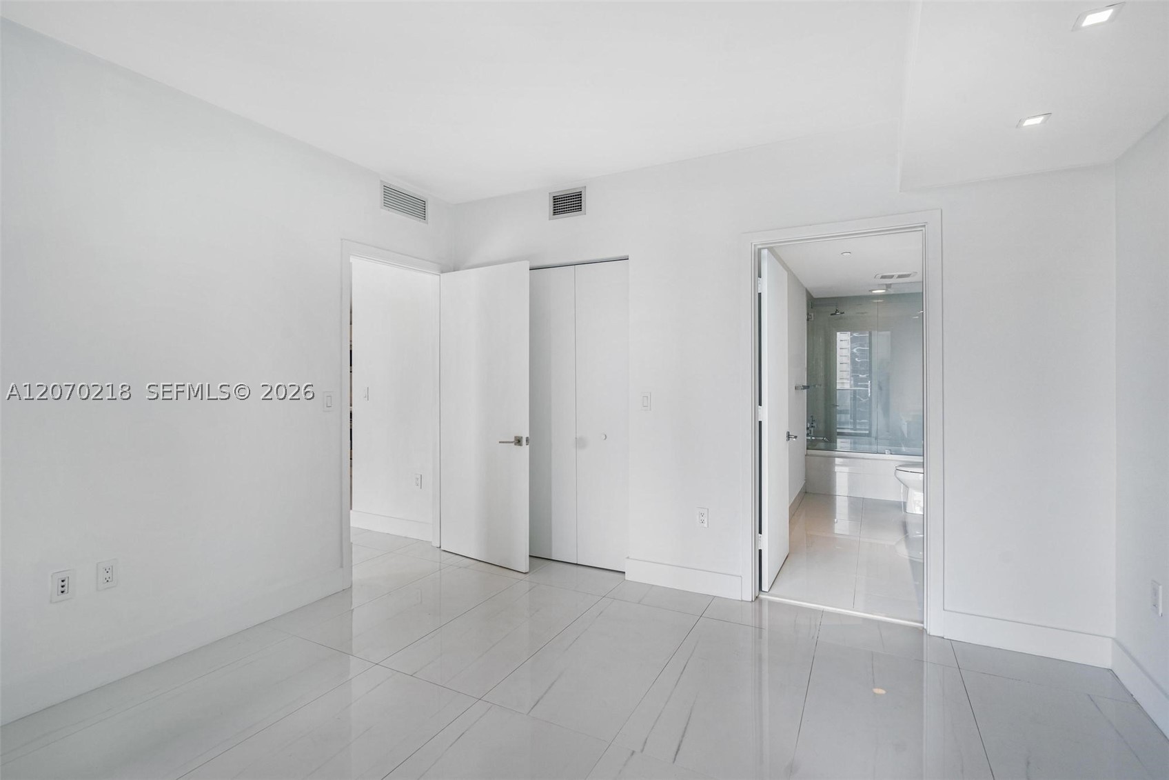 image Brickell Heights East14