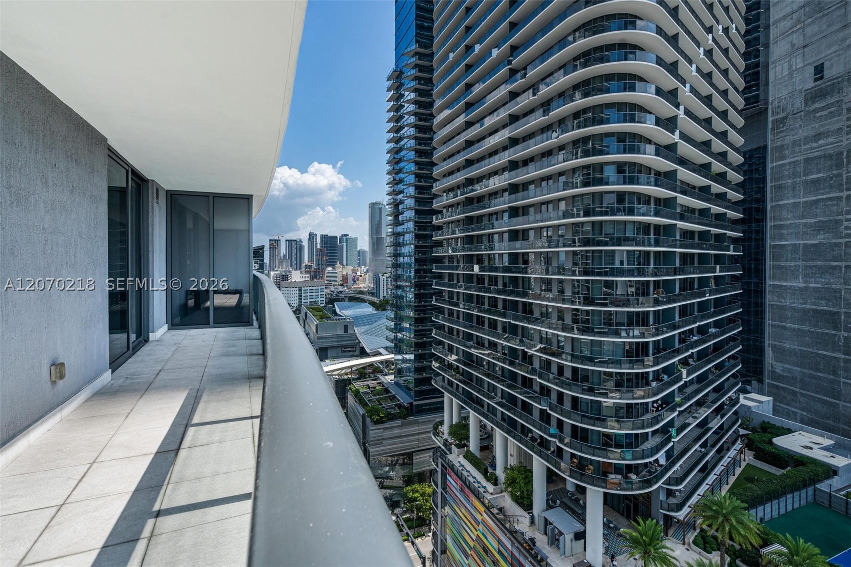 image Brickell Heights East18
