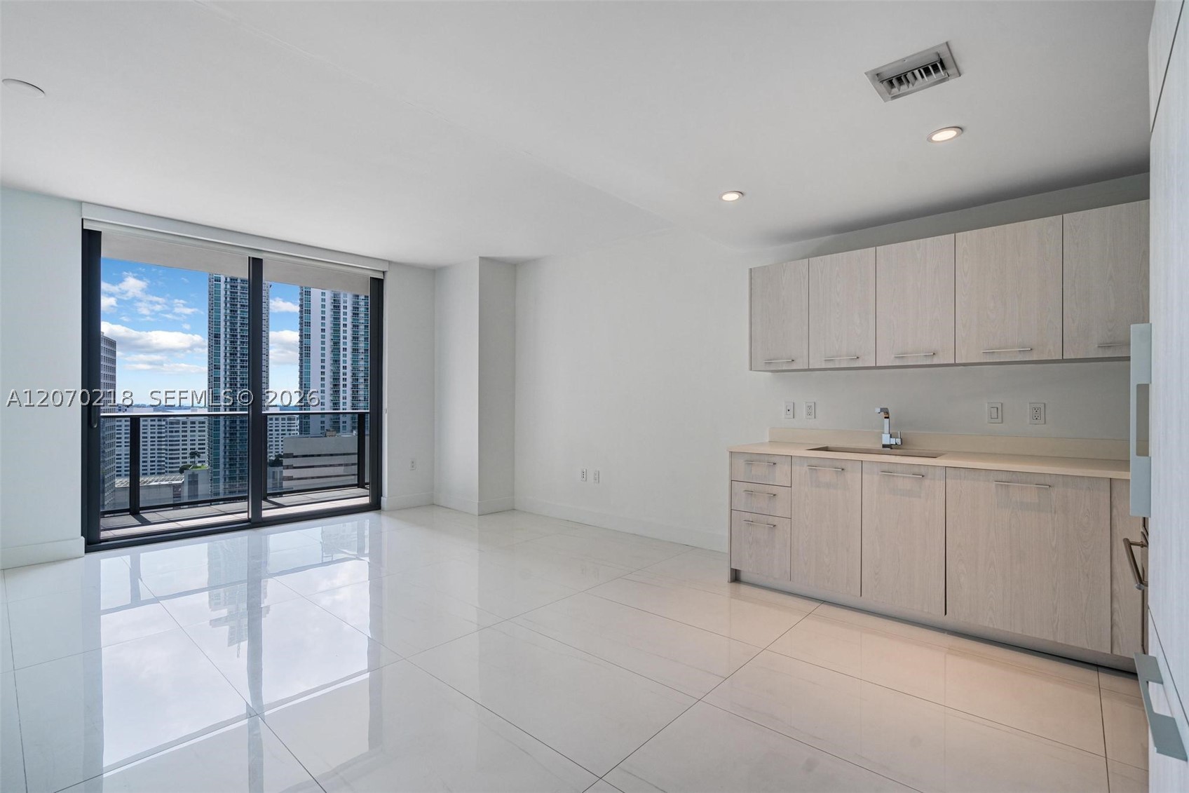 image Brickell Heights East3