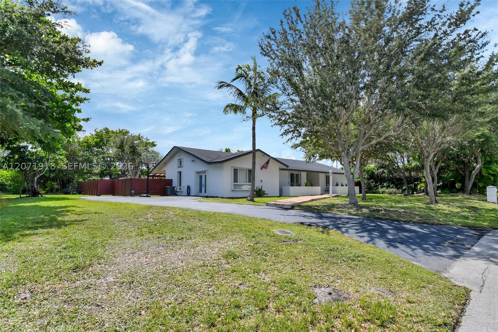 13241 SW 104th Ave Miami, FL 33176
