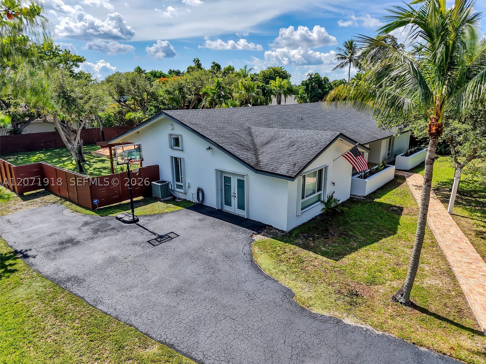 13241 SW 104th Ave Miami, FL 33176