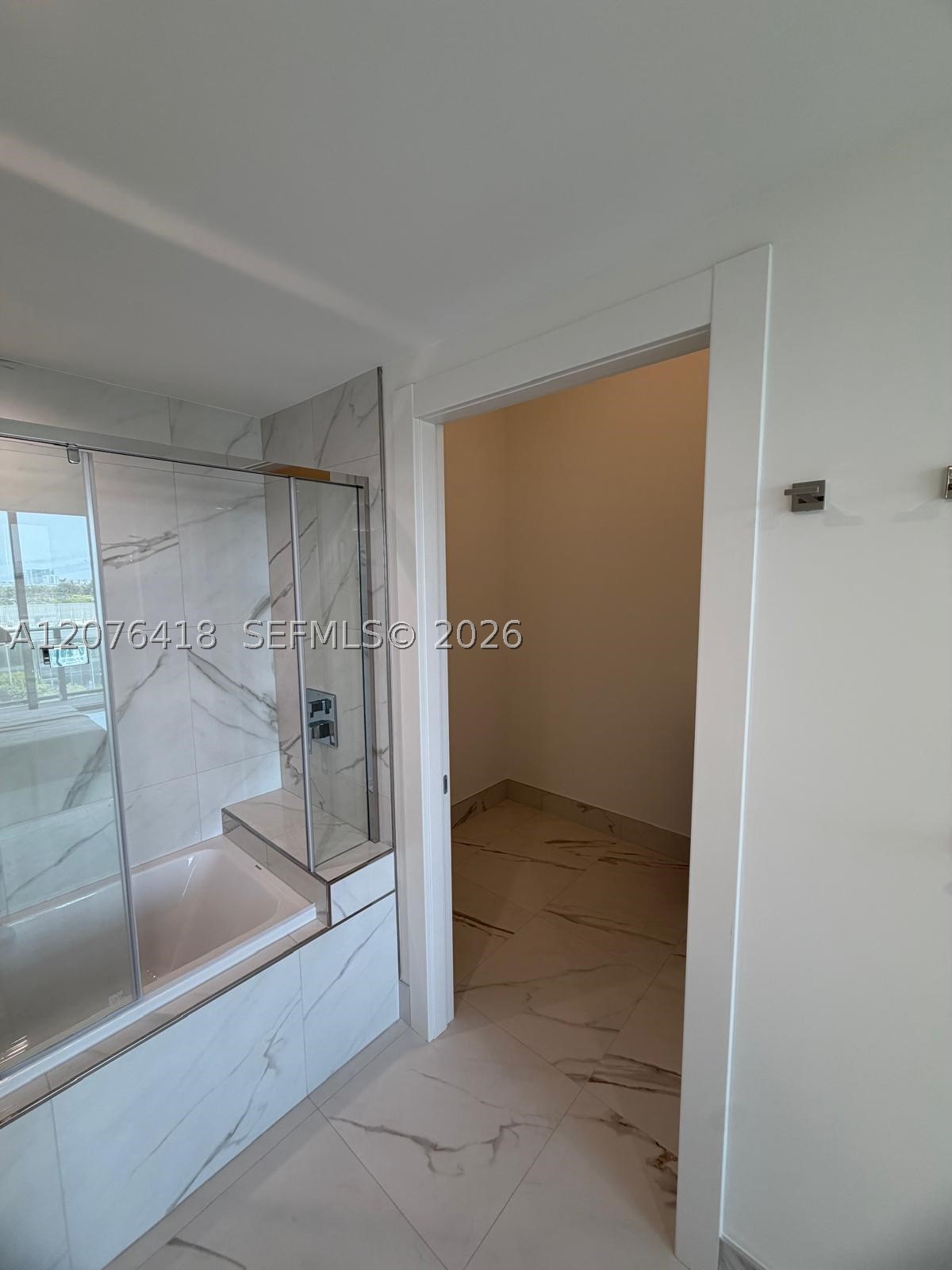 image Oasis Hallandale9