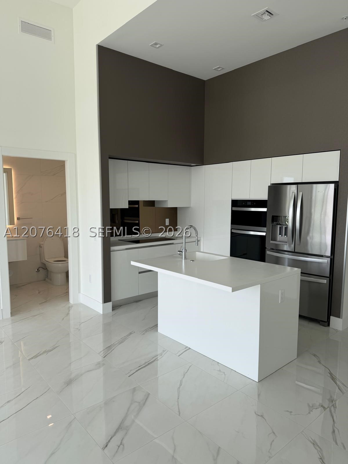 image Oasis Hallandale2