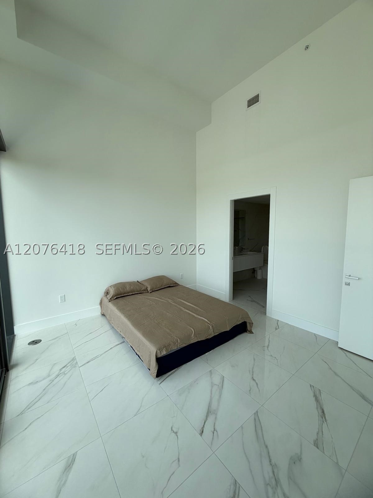 image Oasis Hallandale6