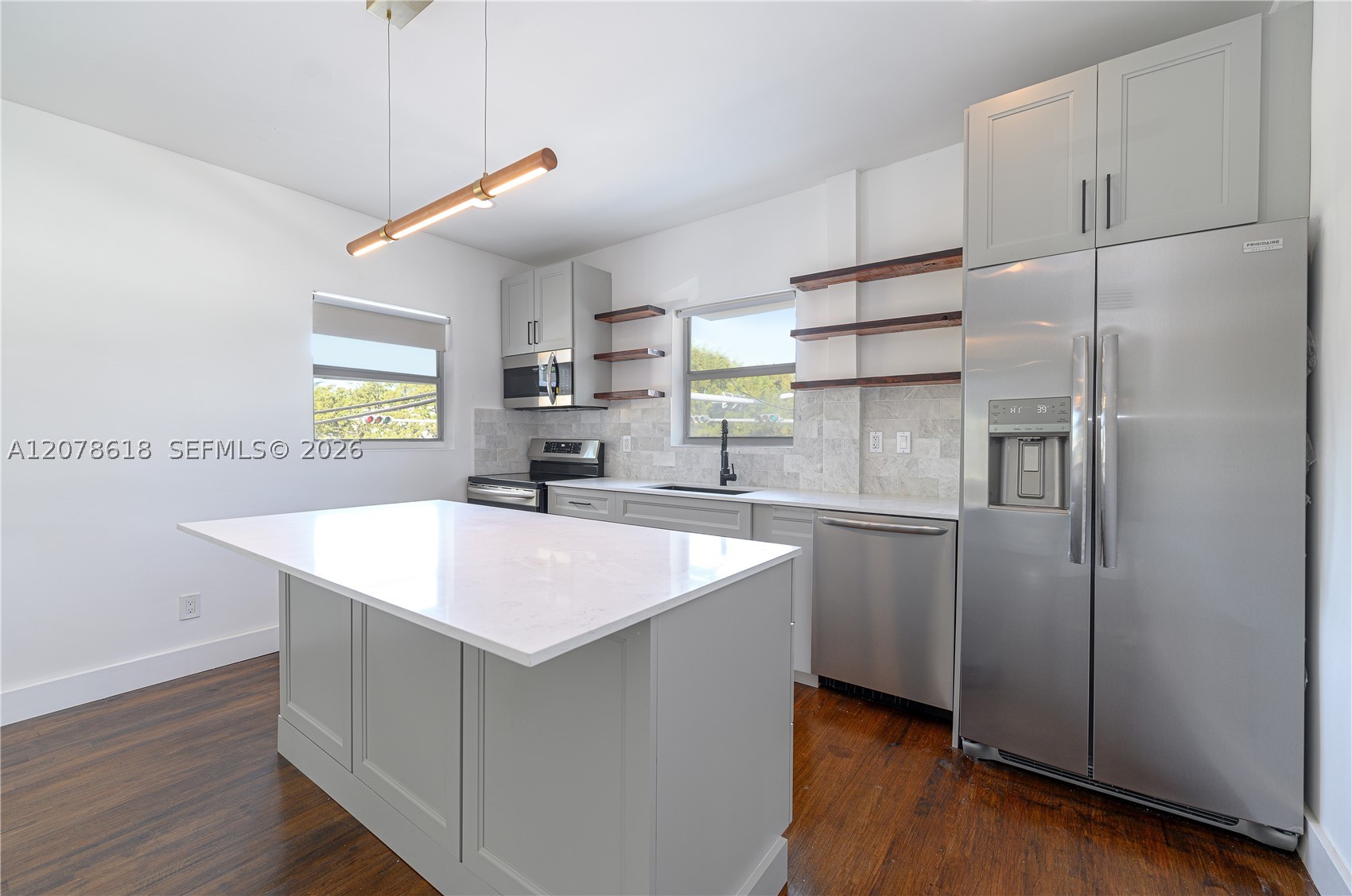 557 Meridian Ave #B