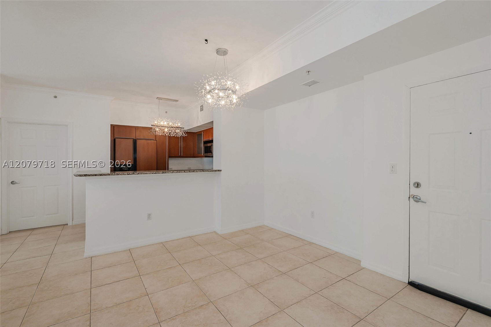 image 2080 Ocean Drive12