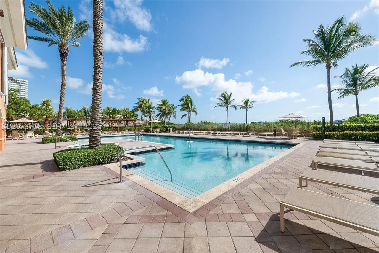 image 2080 Ocean Drive37